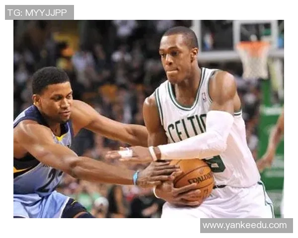 武汉篮球队战术创新引发热议球迷热盼新赛季表现提升 武汉篮球队战术创新引发热议球迷热盼新赛季表现提升